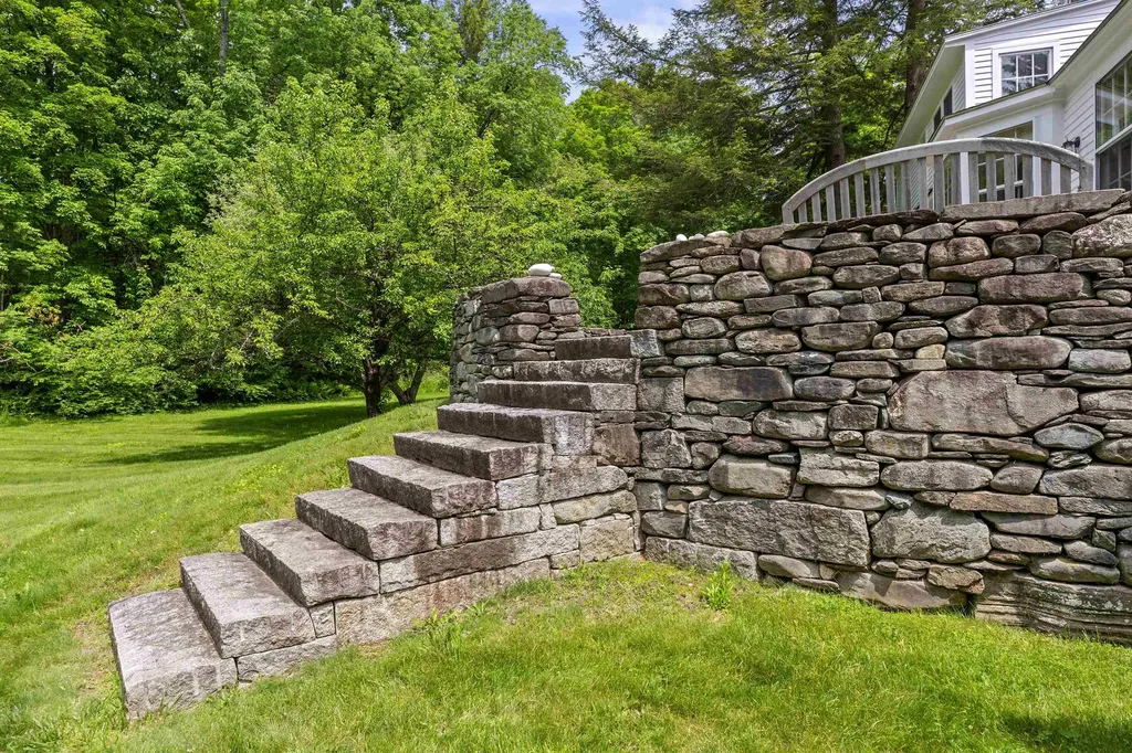 323 Turnpike Road Norwich VT 05055