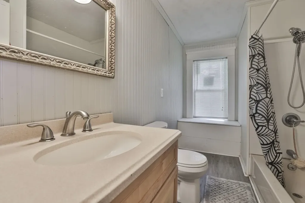 101 Blossom Street Nashua NH 03060