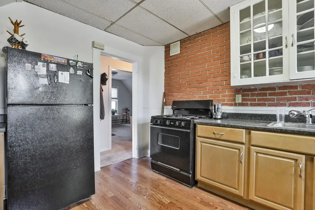101 Blossom Street Nashua NH 03060