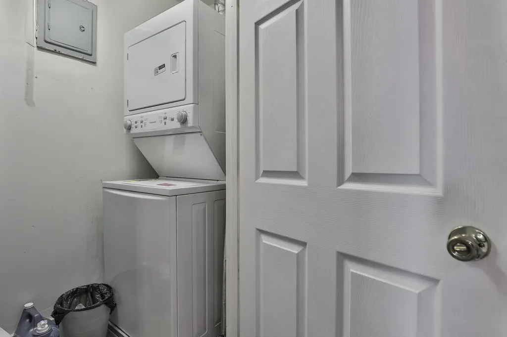 101 Blossom Street Nashua NH 03060