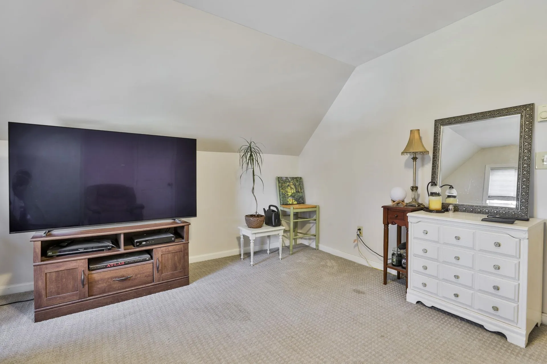 101 Blossom Street Nashua NH 03060