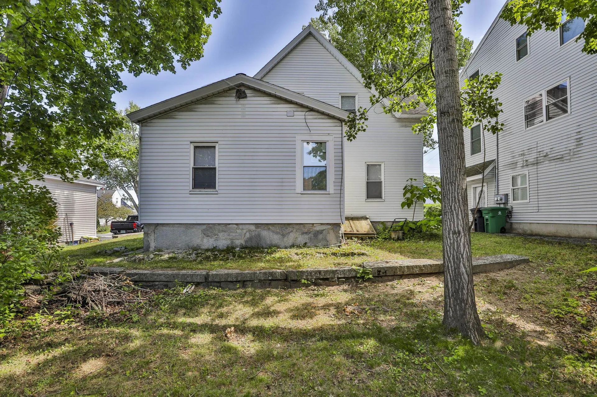 101 Blossom Street Nashua NH 03060