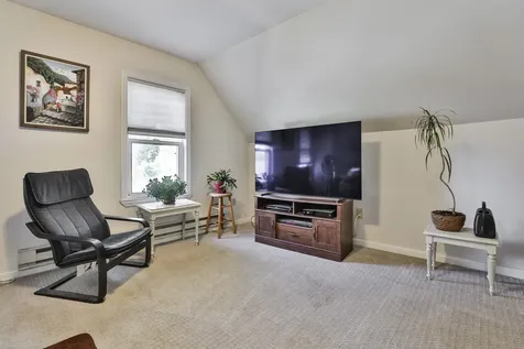 101 Blossom Street Nashua NH 03060