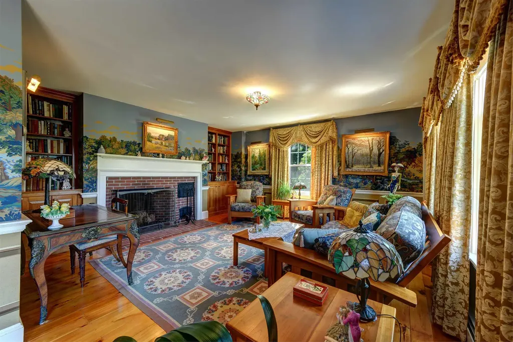 45 Stumpfield Road Kensington NH 03833-6812