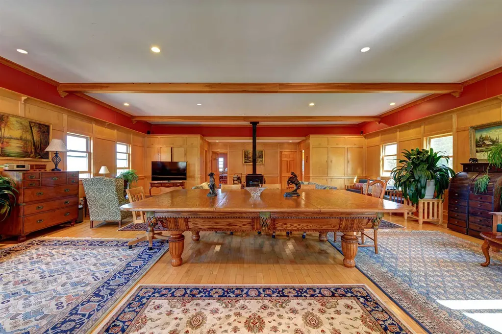 45 Stumpfield Road Kensington NH 03833-6812