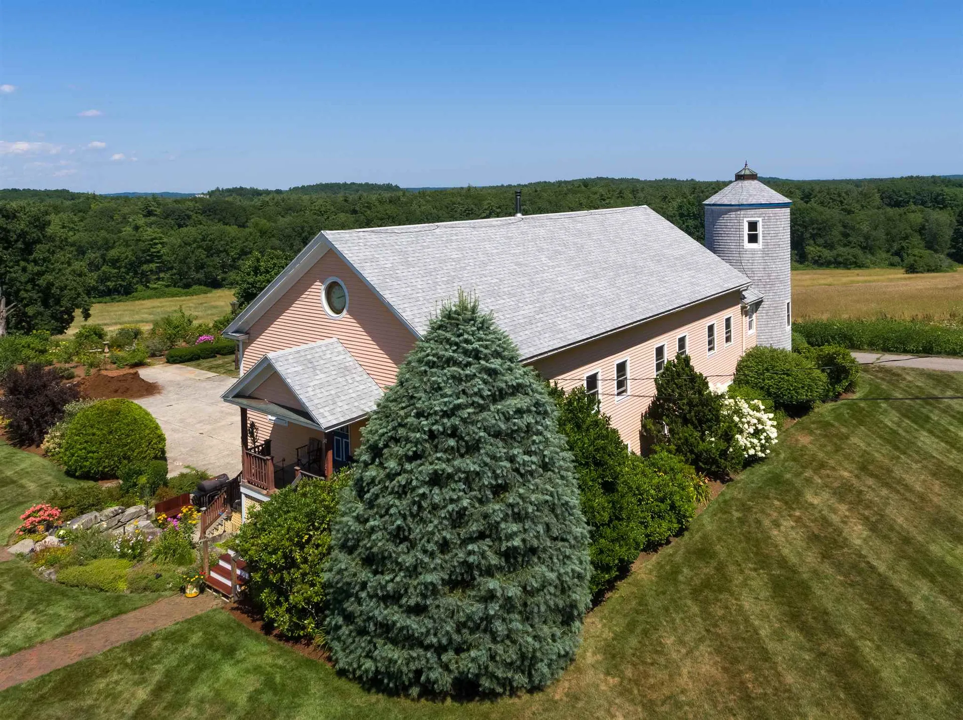 45 Stumpfield Road Kensington NH 03833-6812