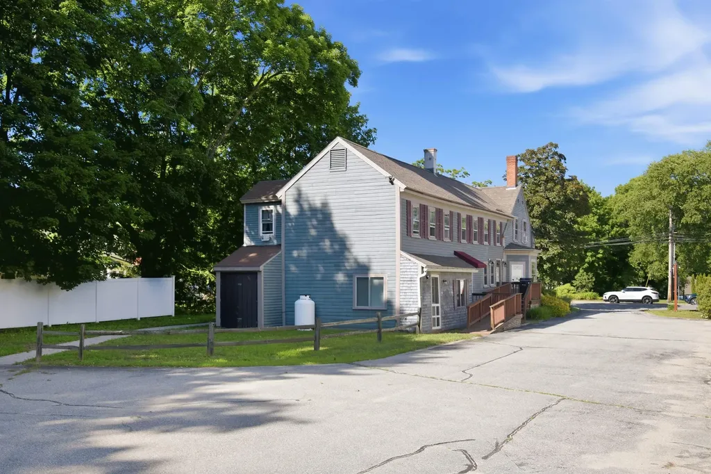 103 Main Street Alton NH 03809