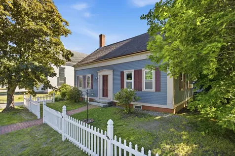 103 Main Street Alton NH 03809