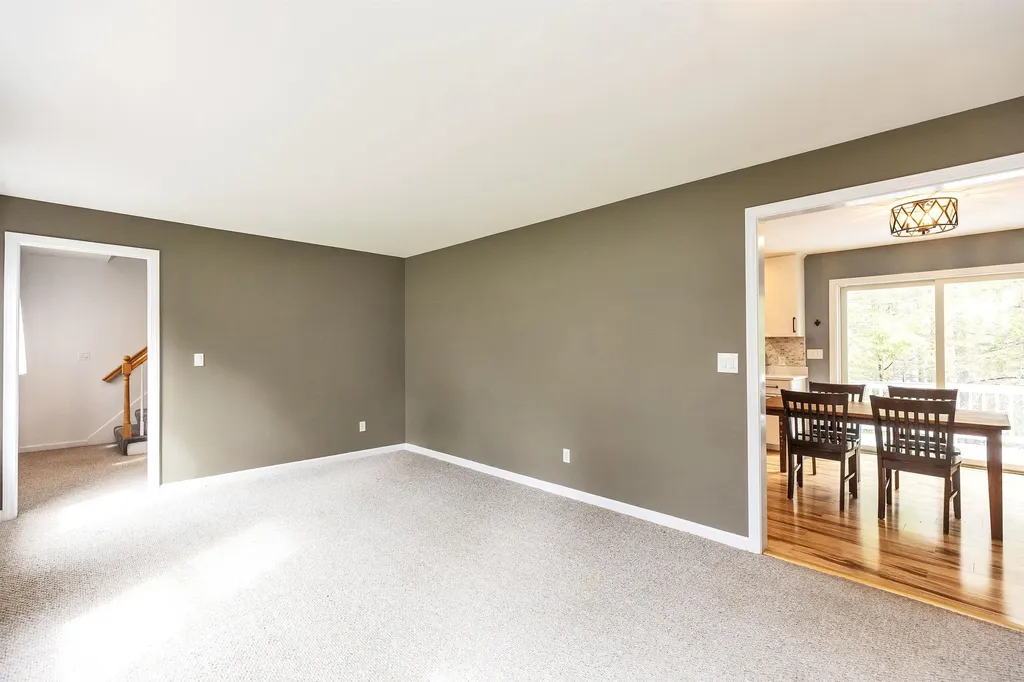 46 Hersey Lane Newmarket NH 03857