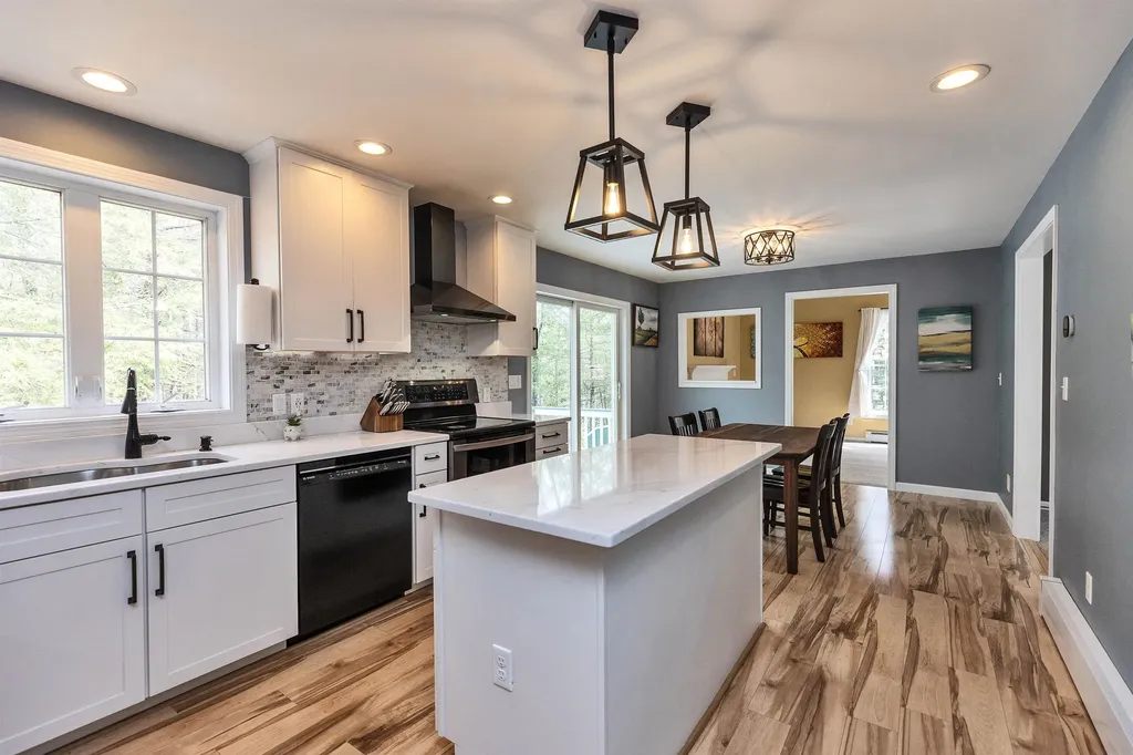 46 Hersey Lane Newmarket NH 03857