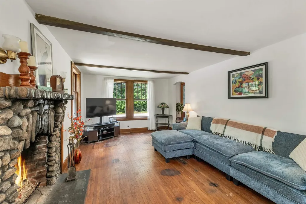 652 West Side Road Conway NH 03818