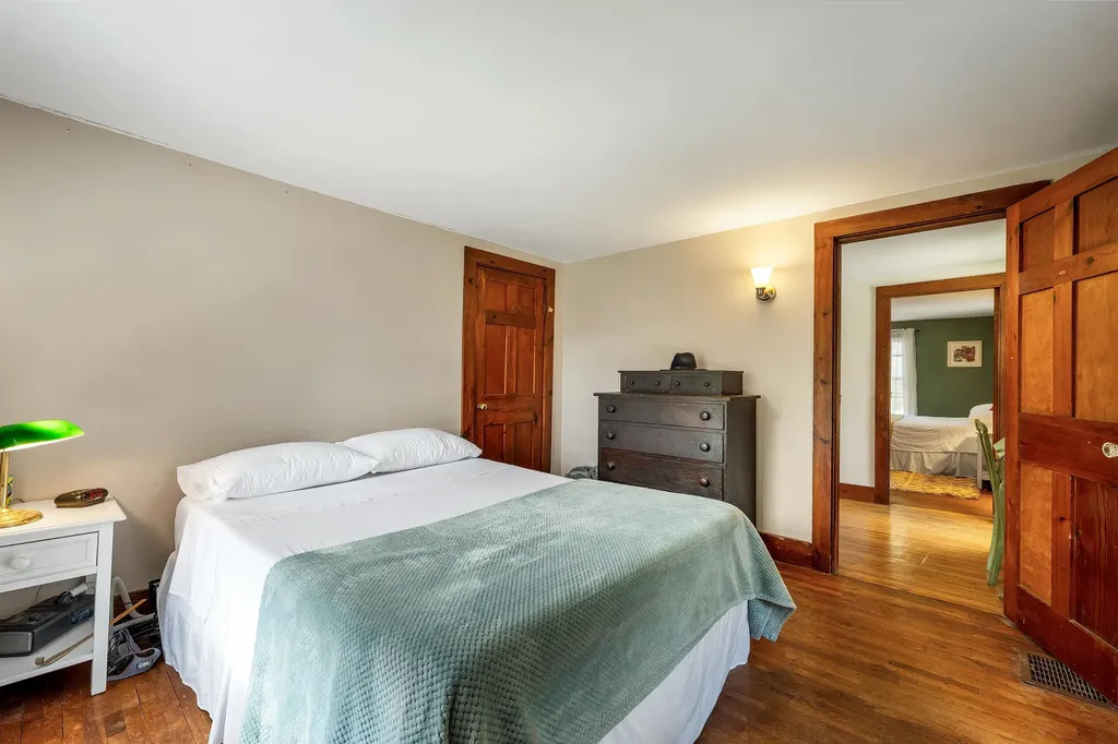652 West Side Road Conway NH 03818