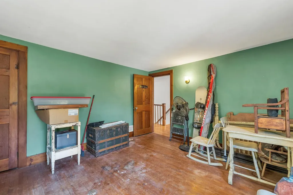 652 West Side Road Conway NH 03818