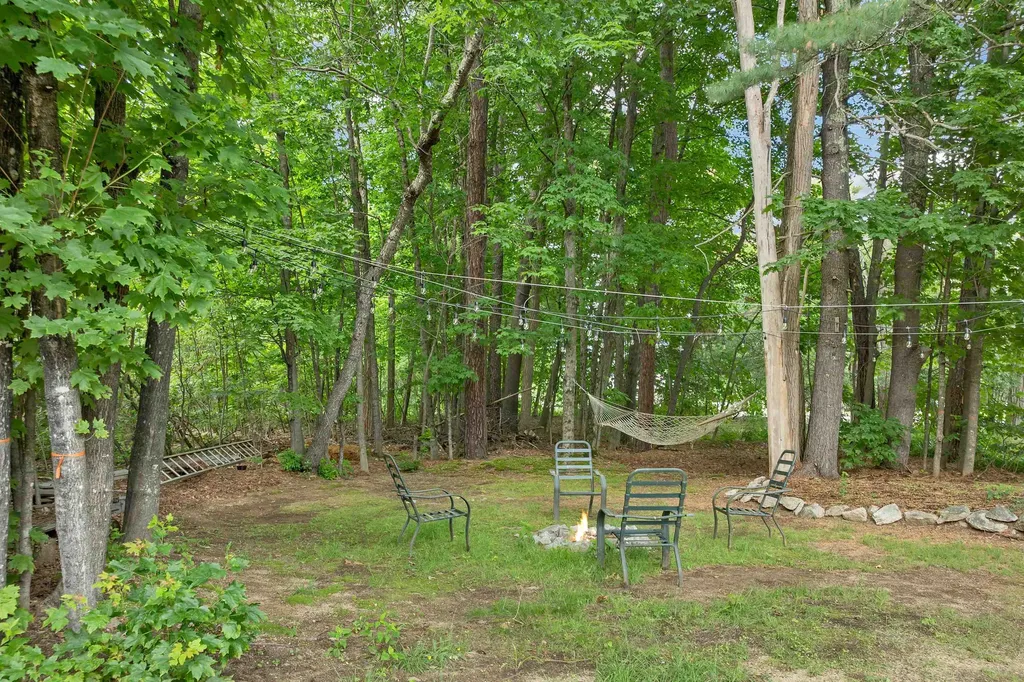 652 West Side Road Conway NH 03818