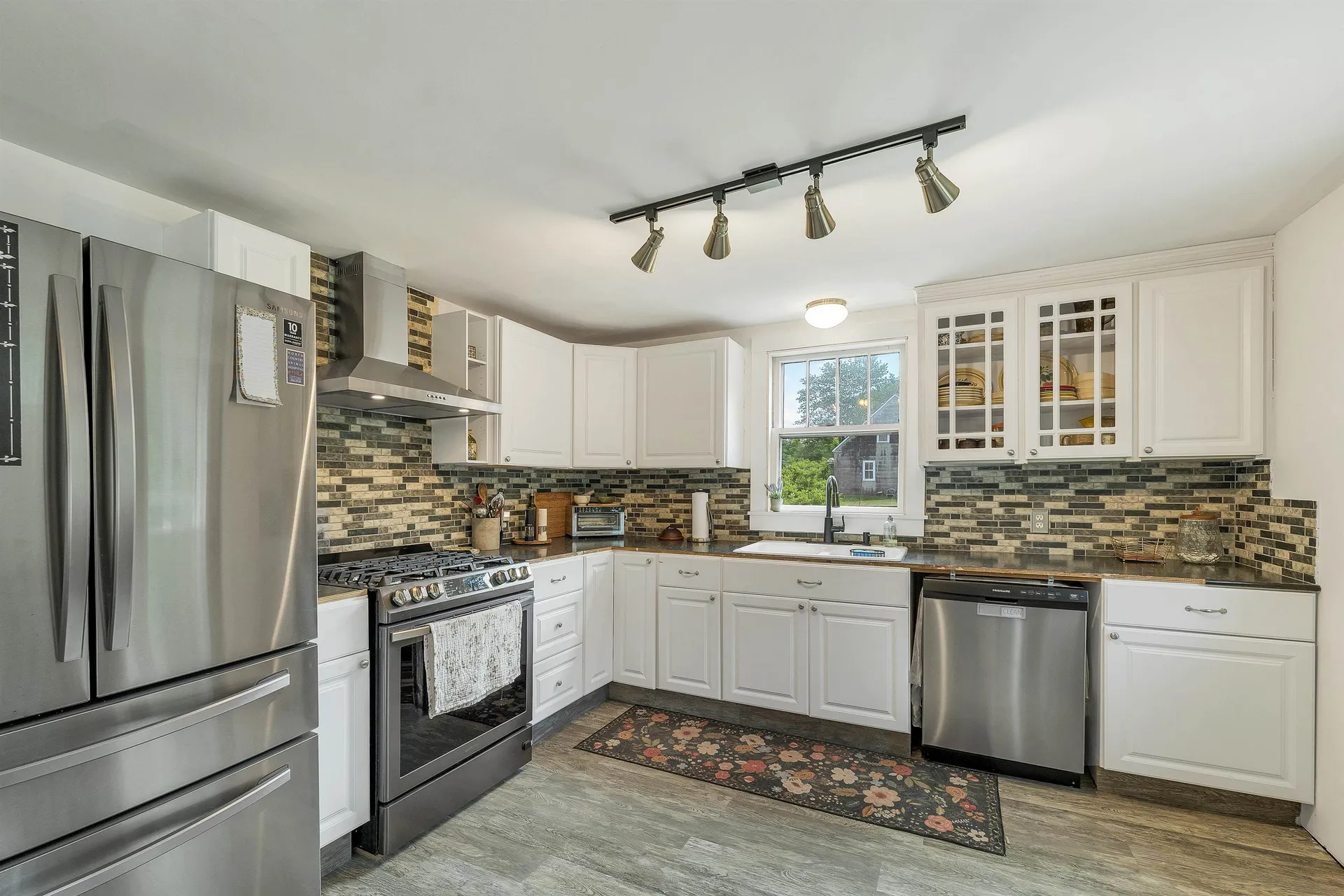 652 West Side Road Conway NH 03818
