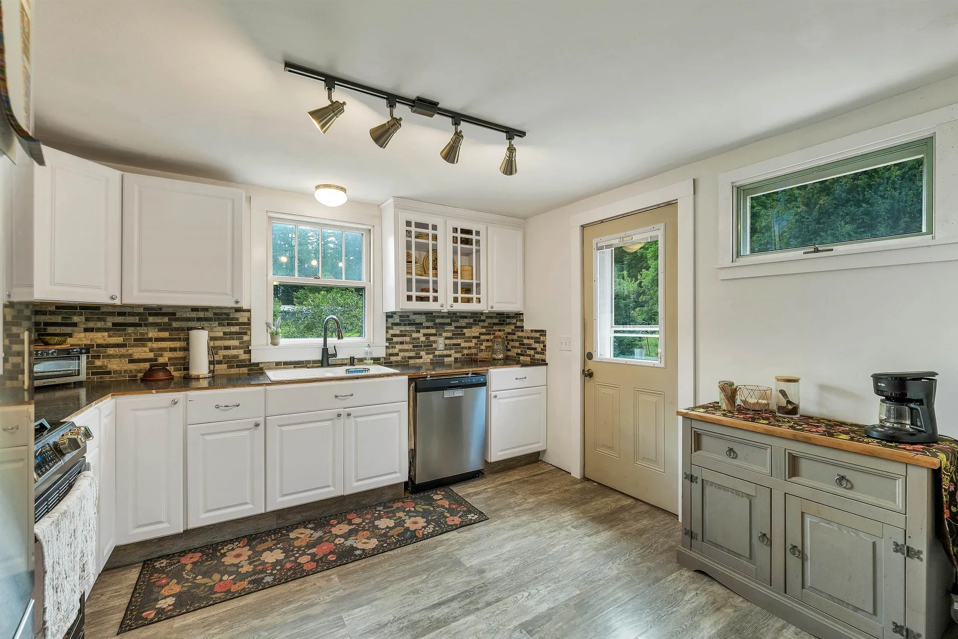 652 West Side Road Conway NH 03818