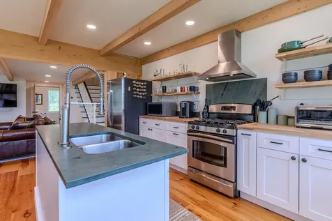 3208 Green Mountain Turnpike Chester VT 05143