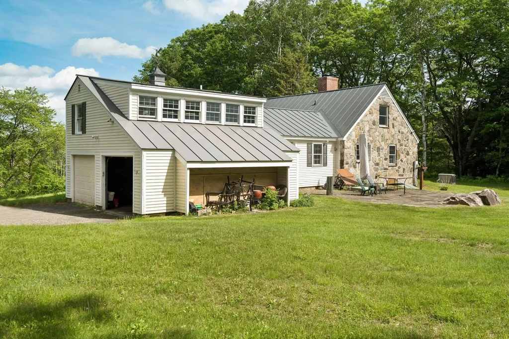 1834 Tyson Road Reading VT 05062