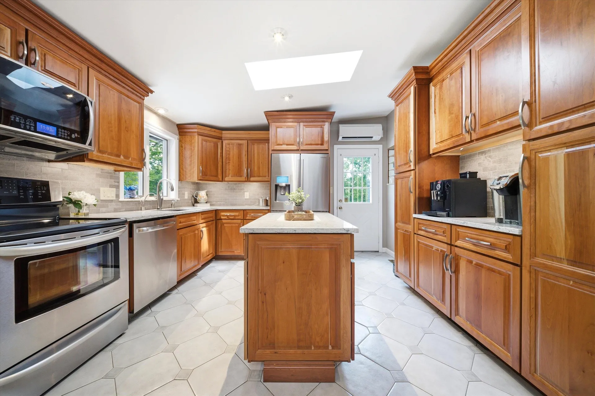 140 Appletree Road Auburn NH 03032