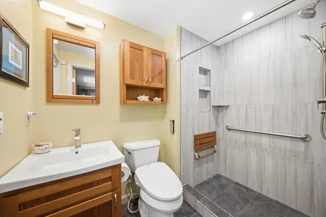 140 Appletree Road Auburn NH 03032