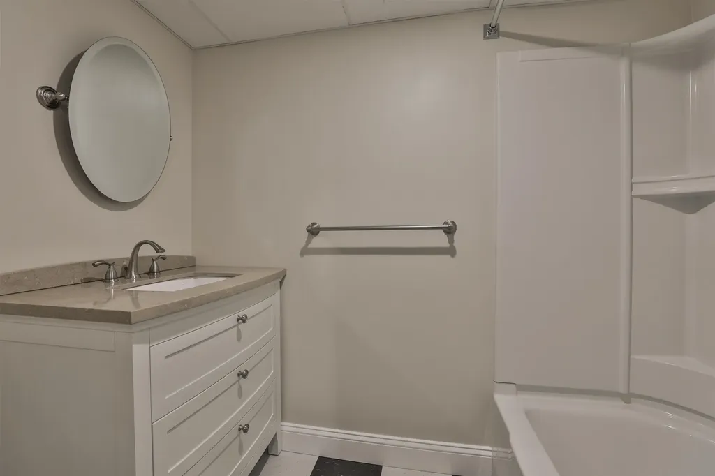 2 Myopia Lane Nashua NH 03063
