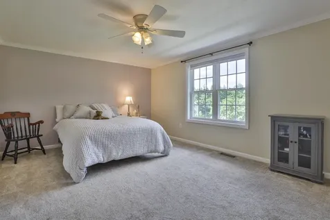 2 Myopia Lane Nashua NH 03063