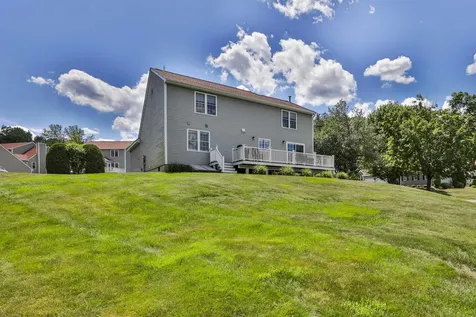 2 Myopia Lane Nashua NH 03063