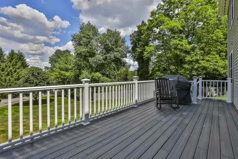 2 Myopia Lane Nashua NH 03063