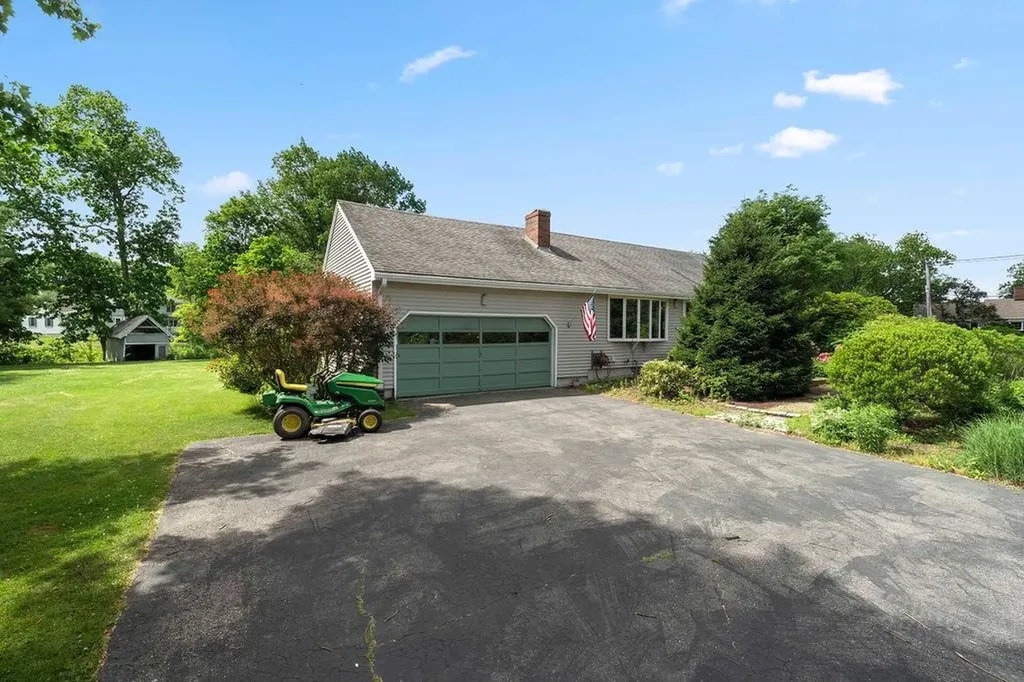 3 Fairway Drive Greenland NH 03840