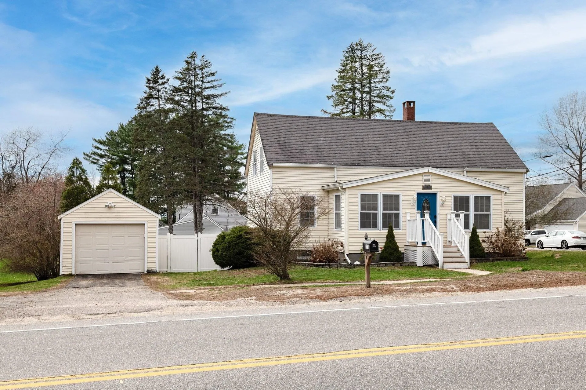 Dover NH, 271 Dover Point Road