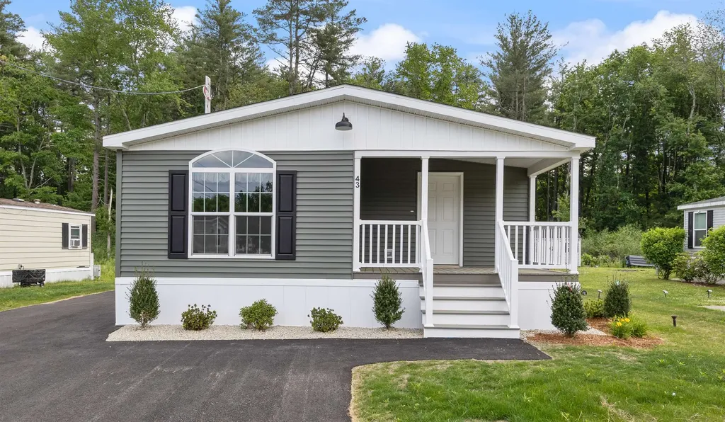 29 Lowell Road Salem NH 03079