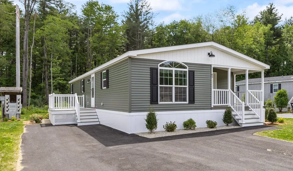 29 Lowell Road Salem NH 03079