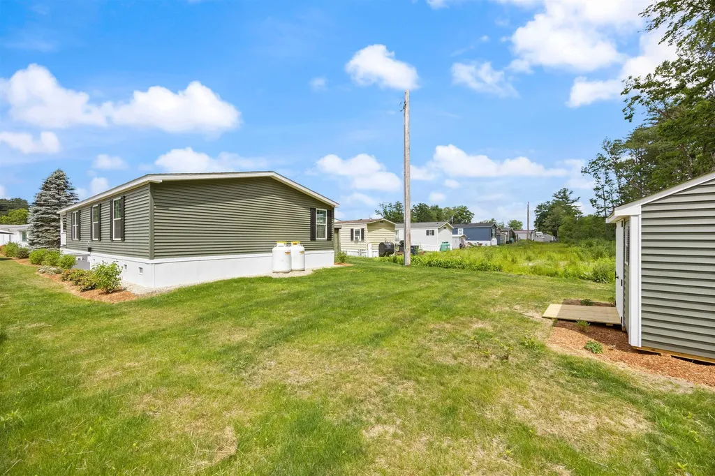 29 Lowell Road Salem NH 03079