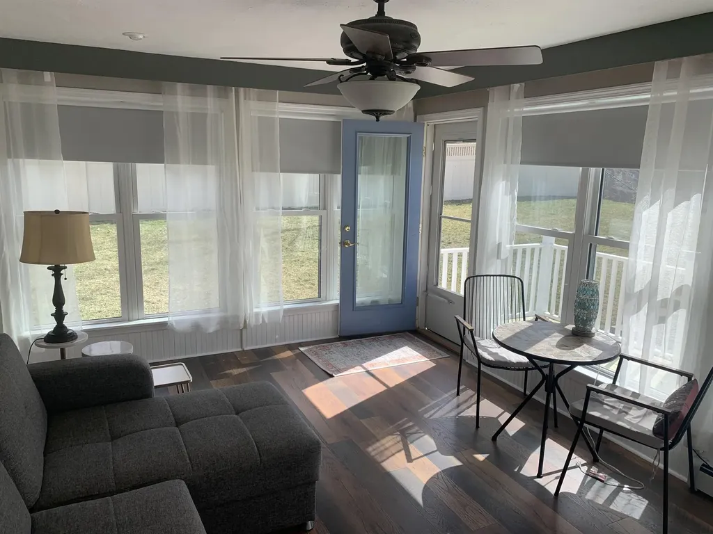 47 Farmington Road Nashua NH 03060-5309