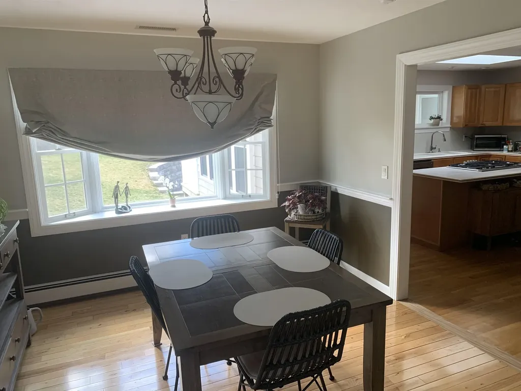 47 Farmington Road Nashua NH 03060-5309