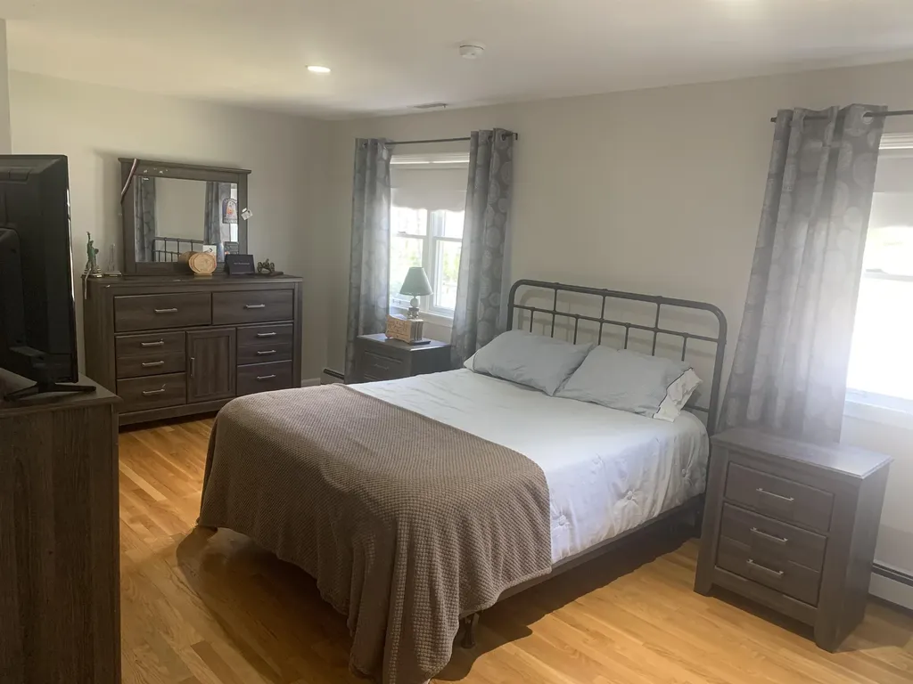 47 Farmington Road Nashua NH 03060-5309