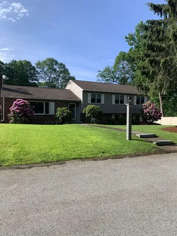 47 Farmington Road Nashua NH 03060-5309