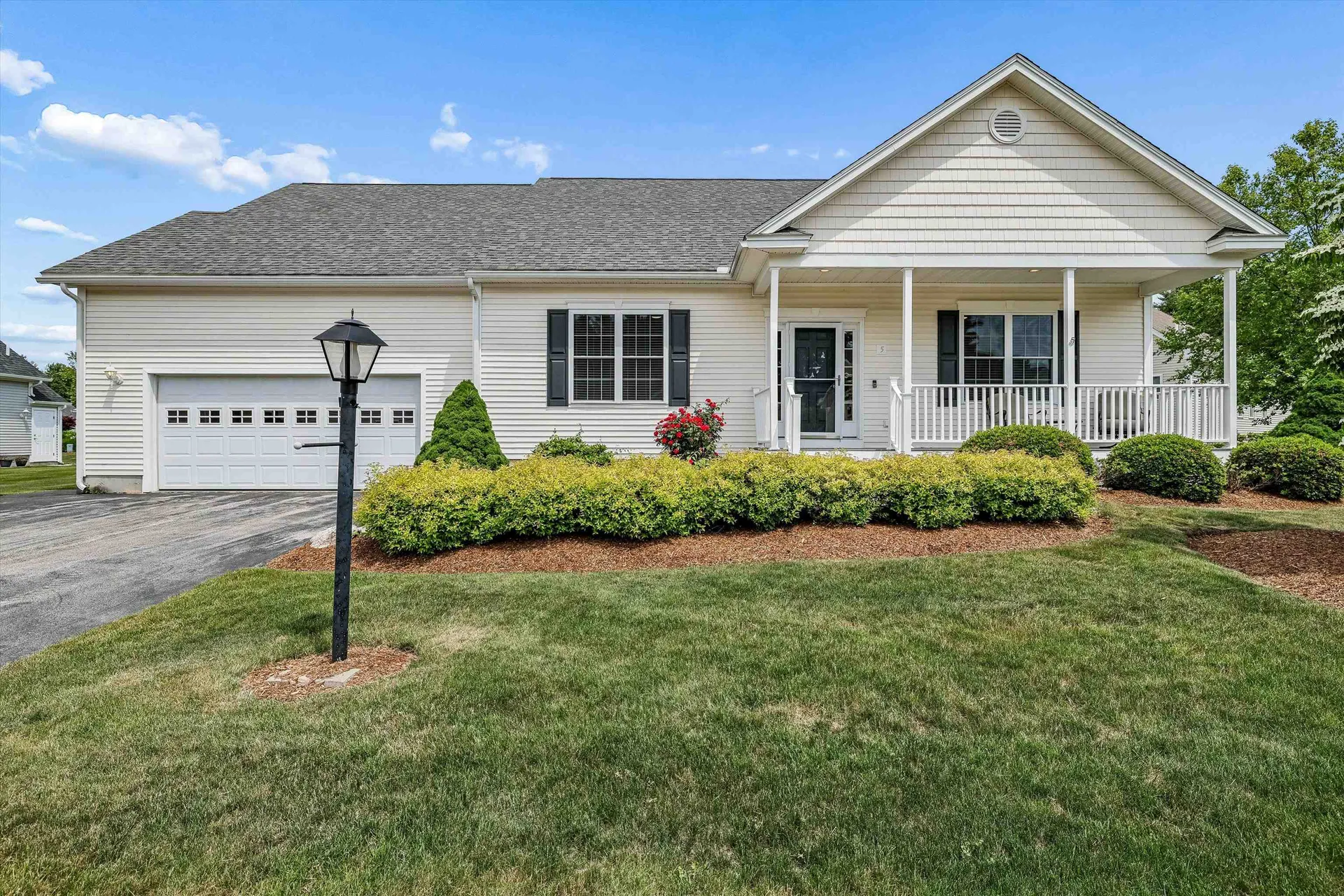 5 Davenport Drive Londonderry NH 03053