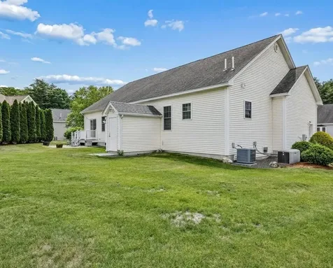 5 Davenport Drive Londonderry NH 03053