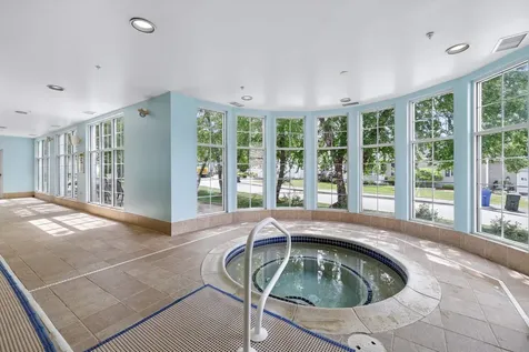 5 Davenport Drive Londonderry NH 03053