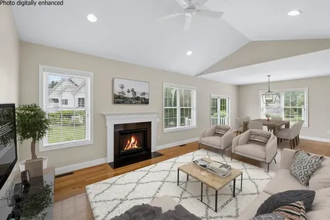 5 Davenport Drive Londonderry NH 03053