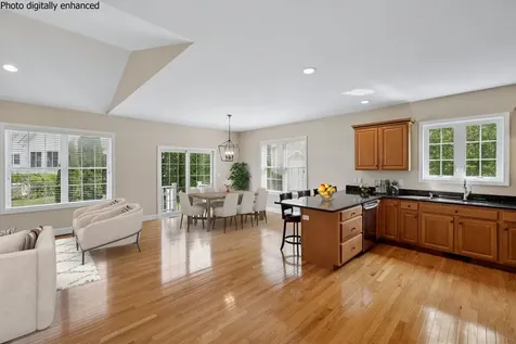 5 Davenport Drive Londonderry NH 03053