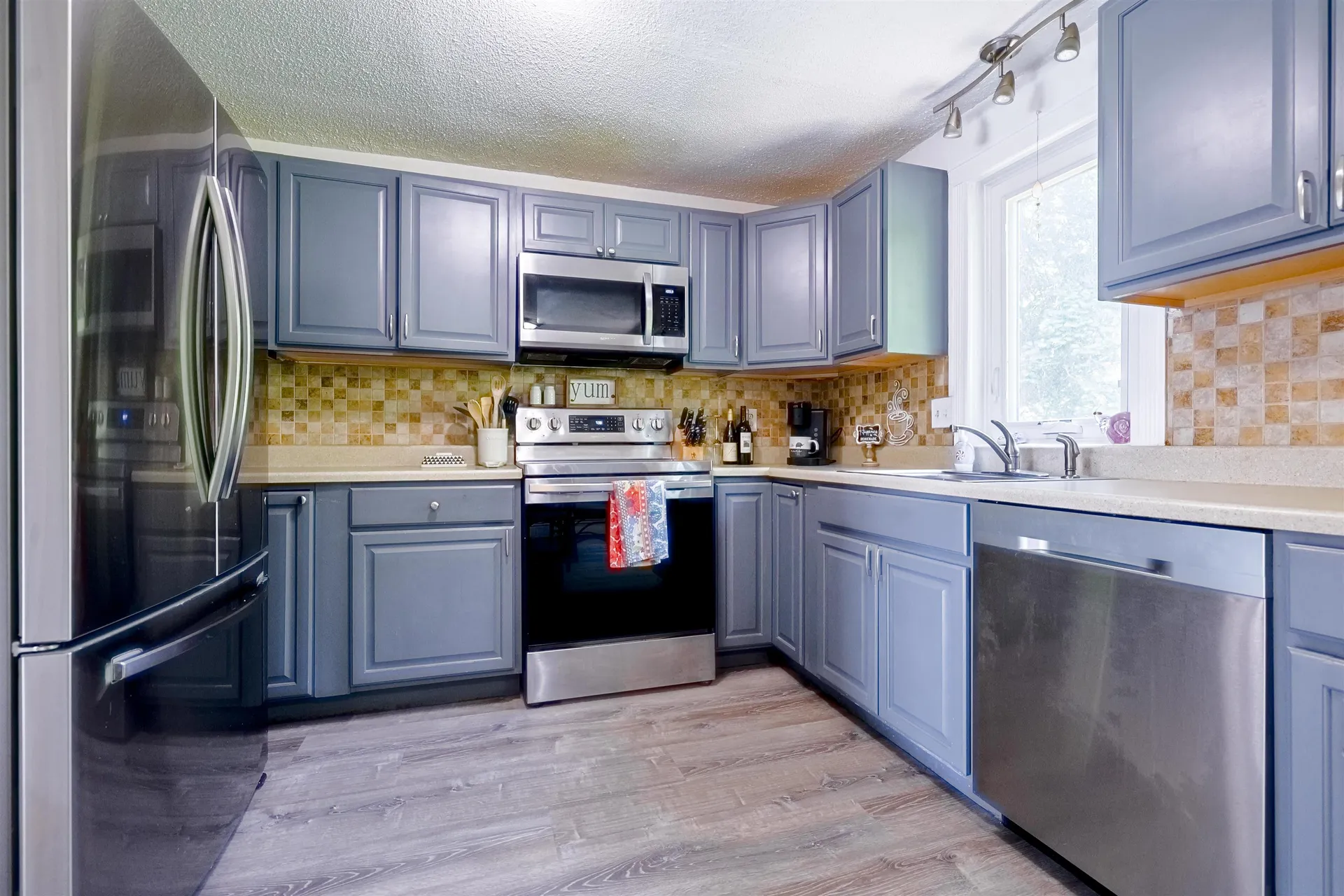 16 Auclair Avenue Manchester NH 03102
