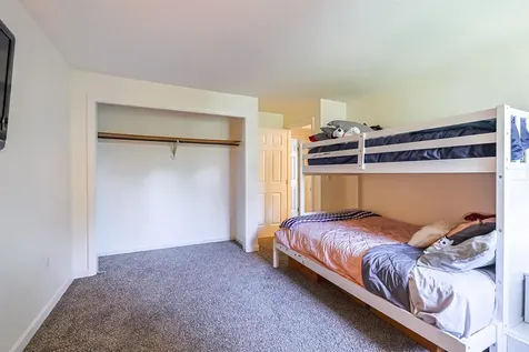 16 Auclair Avenue Manchester NH 03102