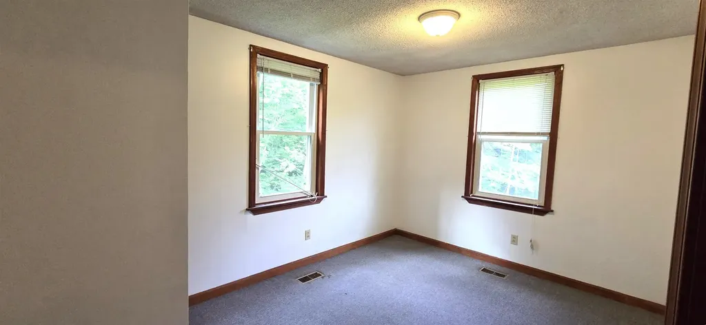 88 Walpole Valley Road Alstead NH 03602