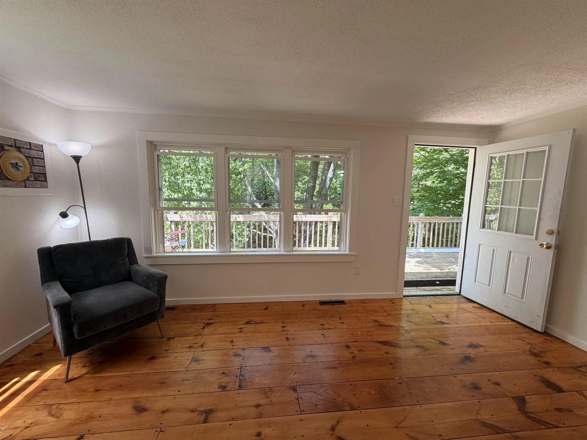 102 Roberts Road Londonderry VT 05148