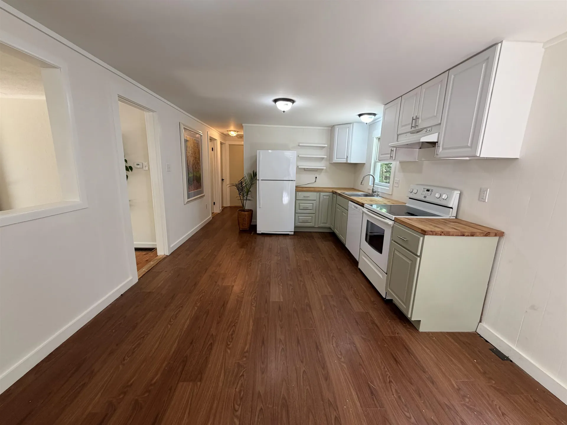 102 Roberts Road Londonderry VT 05148