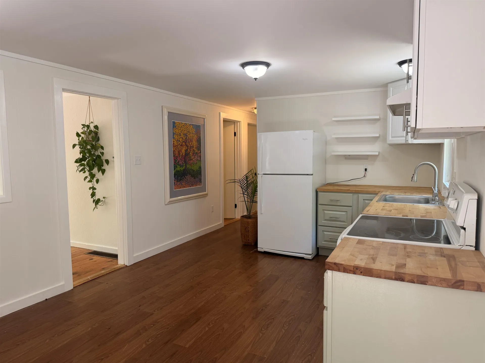 102 Roberts Road Londonderry VT 05148