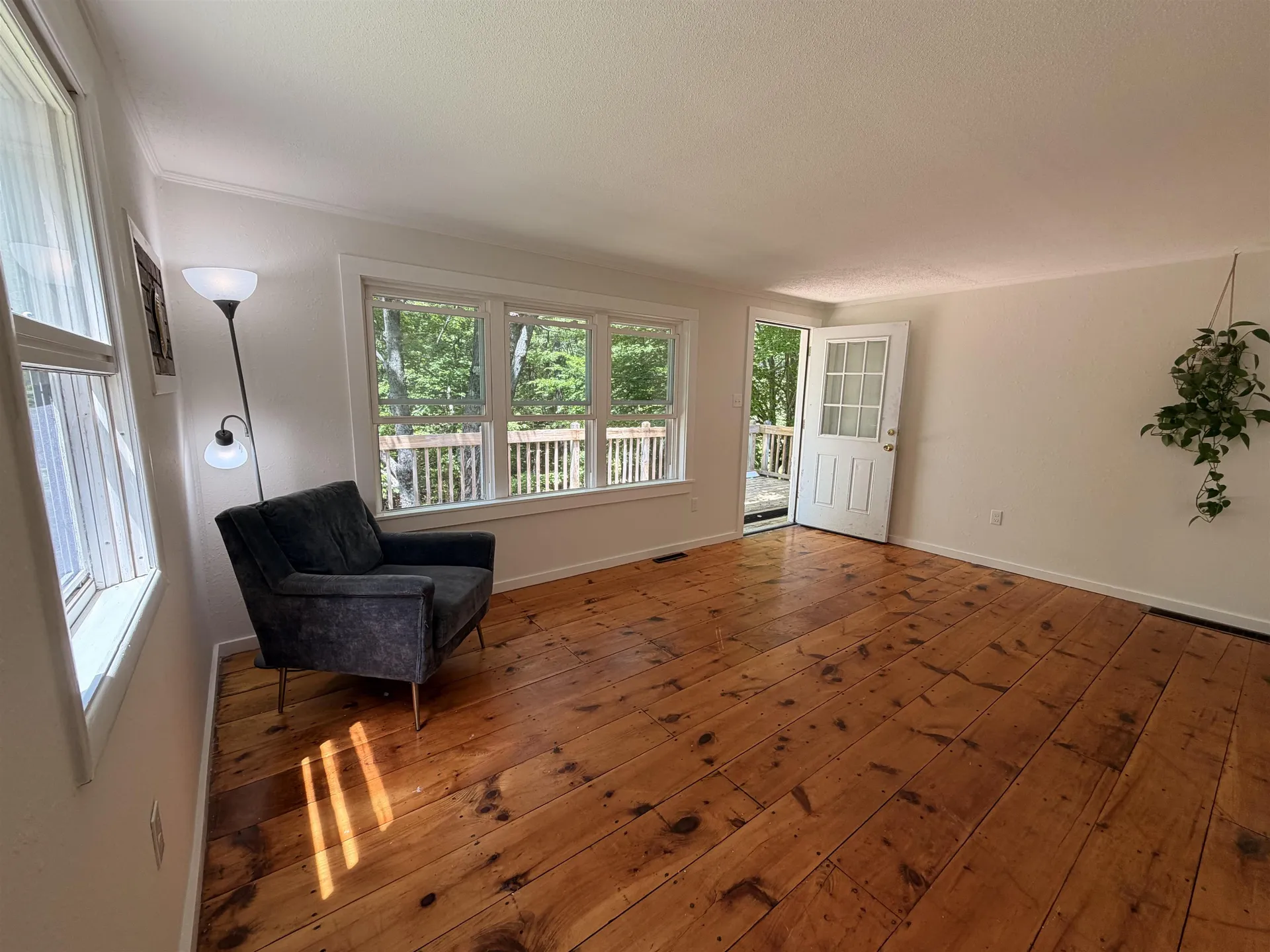 102 Roberts Road Londonderry VT 05148
