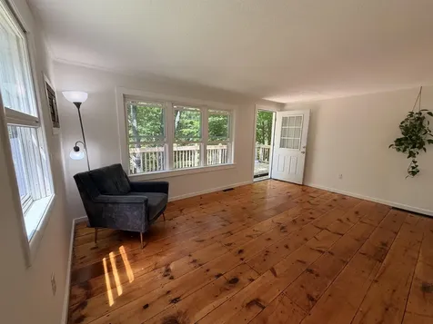 102 Roberts Road Londonderry VT 05148